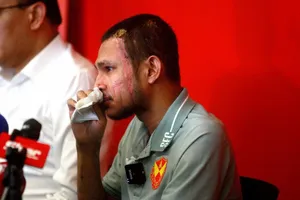 Tìm hung thủ vụ cầu thủ Faisal Halim bị tấn công bằng acid khó như mò kim đáy bể