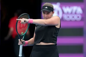 Cựu vô địch giải Pháp mở rộng Ostapenko đáp trả khán giả cực gắt