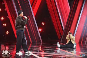 Clip HLV Kiatisak Senamuang bất ngờ cất giọng khiến người chơi “trụy tim”