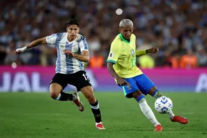 Đội trưởng tuyển Brazil lên tiếng sau trận thua sốc Argentina