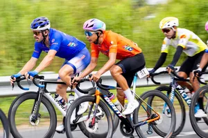 Cuộc chiến áo cam: Xuân Lộc nghẹt thở đuổi bắt Hoàng Sang