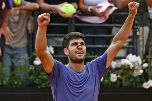 Thăng hạng, Alcaraz thiết lập cuộc hẹn với Musetti