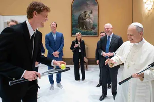 Tay vợt số 1 thế giới diện kiến Đức Giáo hoàng Leo XIV