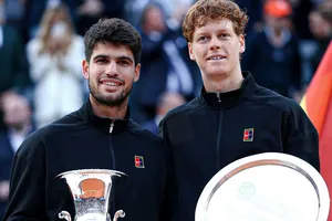Pháp mở rộng: Alcaraz hẹn tái ngộ Sinner tại chung kết