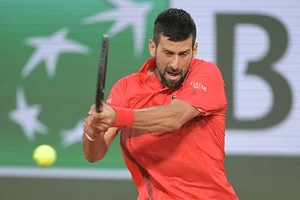 Novak Djokovic lập cột mốc cá nhân mới ở Roland Garros