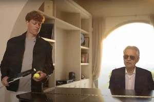 Nghe Sinner hòa giọng cùng danh ca Andrea Bocelli