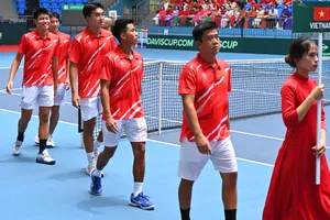 Quần vợt Việt Nam thảm bại trước Thái Lan trên sân nhà