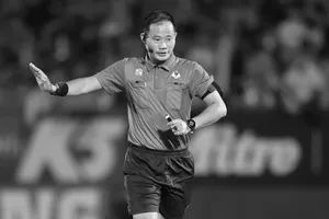 Clip trọng tài Trần Đình Thịnh: 'Để tôi về đích… hoàn thành nội dung này đã...'