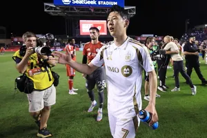 Trận ra mắt MLS hoàn hảo của sao Hàn Son Heung Min