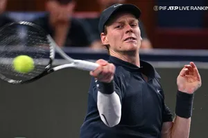 Tay vợt Jannik Sinner gây phẫn nộ