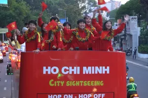 Video: TP.HCM đón mừng đội tuyển bóng đá nữ Việt Nam