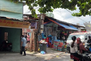 Video: Một nam sinh tử vong trong phòng trọ, trên bàn để lại bức thư