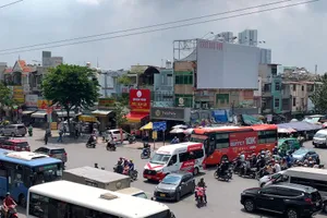 Ngày đầu nghỉ lễ 2-9: Cửa ngõ phía Tây TP.HCM đông nhưng không ùn ứ