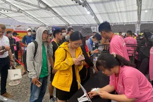 Video: Giải chạy Marathon Quốc tế TP.HCM Techcombank lần 5 thu hút gần 12.000 người 