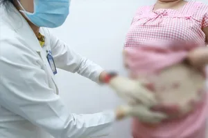 Video: Bị áp xe bụng sau khi đến thẩm mỹ viện tiêm thuốc tan mỡ