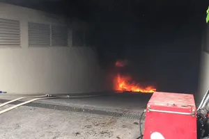 Cận cảnh vụ cháy lại mới đây tại chung cư Carina