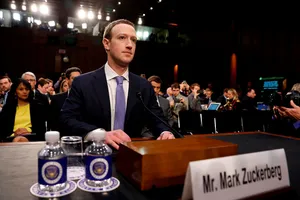 Zuckerberg không dám nêu đối thủ, trả lời vòng vo