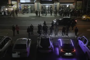 Độc đáo: Cover ca khúc Despacito bằng còi báo động ô tô