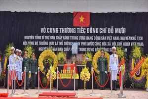Lễ an táng cố Tổng Bí thư Đỗ Mười tại quê nhà