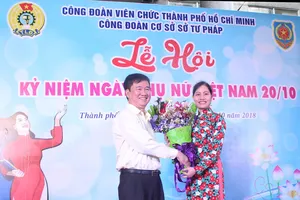 Tưng bừng Lễ hội kỷ niệm ngày Phụ nữ Việt Nam