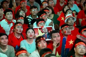 Vui - buồn cùng cổ động viên đội tuyển Việt Nam