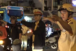 Trinh sát sẽ ghi hình các trường hợp cổ vũ SEA Games quá khích