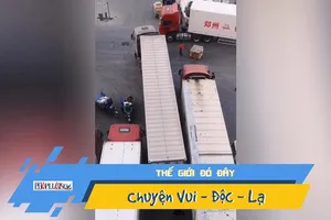 Tài xế container trổ tài đỗ xe siêu đẳng
