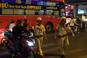 Nhậu xong gặp CSGT: Bỏ xe lại, chạy thoát thân sẽ nhẹ án?