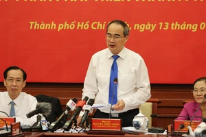 Quy hoạch nhà cao tầng, đô thị nén thế nào để không kẹt xe?