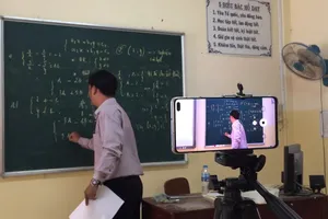 Ôn bài qua mạng, giải pháp phòng virus Corona ở Cần Thơ