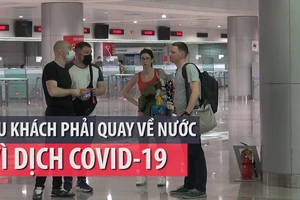 Du khách ở Tân Sơn Nhất phải quay về nước vì dịch COVID-19