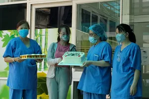 Video: Bệnh nhân mắc COVID-19 số 135 tại Đà Nẵng xuất viện