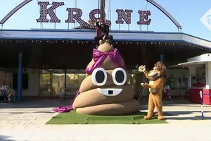 Rạp xiếc “sống sót” qua mùa COVID-19 nhờ phân sư tử