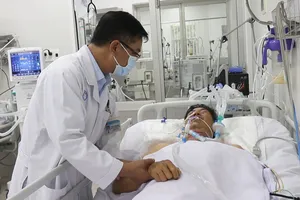 Thêm một bệnh nhân bị yếu liệt cơ sau khi ăn pate Minh Chay