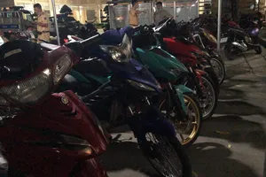 Video: Lấy lời khai nhóm quái xế tham gia đua xe