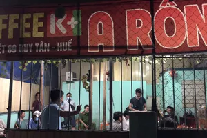 Video: Phá chuyên án cá độ bóng đá tiền chục tỉ ở TP Huế