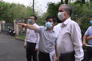 Video: Lãnh đạo TP.HCM kiểm tra công tác phòng dịch COVID-19