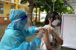 Video: TP.HCM chính thức tiêm vaccine COVID-19 cho 1.500 học sinh ở Củ Chi