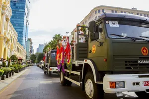 Nghẹn ngào tiễn biệt Phó Chủ tịch UBND TP.HCM Lê Hòa Bình