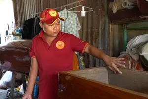 Video: Hiệp sĩ ‘một tay’ hỗ trợ mai táng 0 đồng