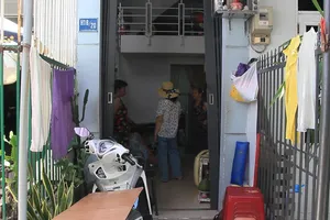 Video: Người dân Đà Nẵng có nhà siêu nhỏ chờ được nâng tầng