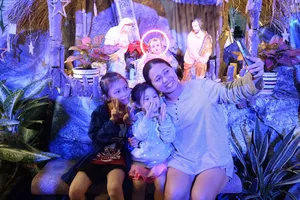 Video: Người dân cả nước nô nức đón Giáng sinh đầu tiên sau đại dịch