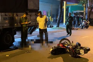 Video: Tông vào đuôi xe tải đang dừng, một thanh niên chết tại chỗ