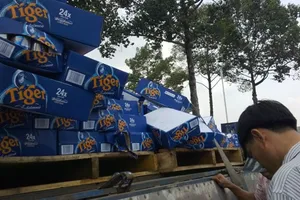 Khởi tố vụ “hôi” hơn 1.000 thùng bia