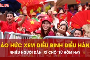 Người dân háo hức ‘xí chỗ’ trước 2 ngày chờ xem diễu binh Quốc khánh 2-9