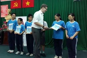 Hỗ trợ tài liệu miễn phí cho học sinh theo học tiếng Đức