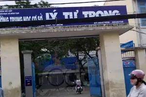 Bị phụ huynh la mắng, học sinh lớp 9 nhảy từ lầu 3 xuống đất 