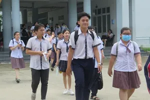 Thí sinh dự thi THPT Quốc gia năm 2019 tại TP.HCM. Ảnh: PHẠM ANH