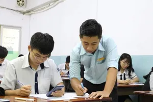 Học sinh trường Đào Duy Anh (TP. HCM) ôn thi THPT 