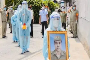 TP.HCM có hơn 1.500 học sinh mồ côi vì COVID-19